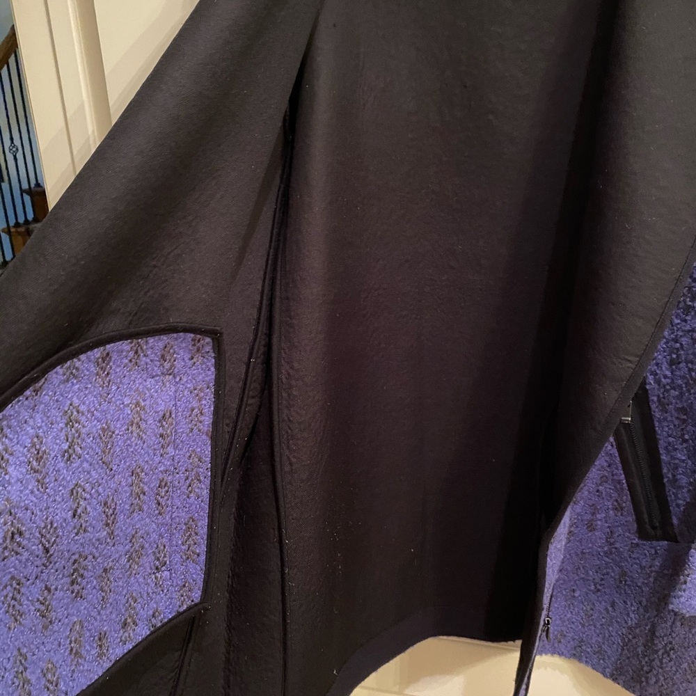 Coat - Picture 3 of 6